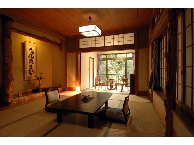 אטסוגי Motoyu Ryokan מראה חיצוני תמונה