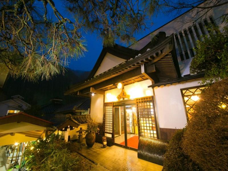 אטסוגי Motoyu Ryokan מראה חיצוני תמונה